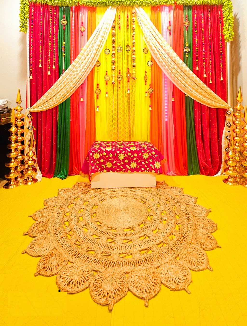 ColorFul Drapes with Kalash Minar