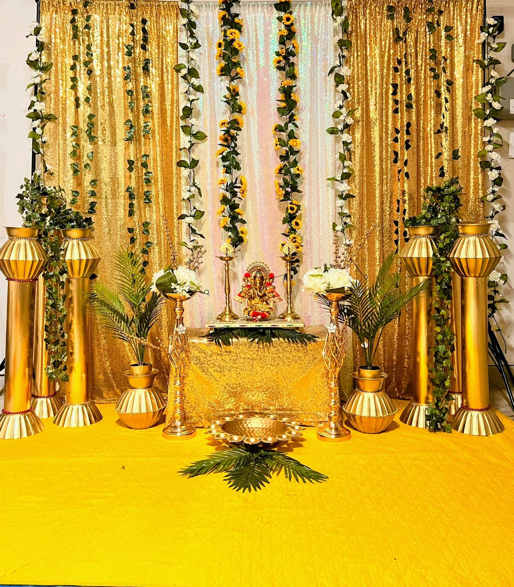 Custom Arrangement 5 (excl. Ganesha, carpet)